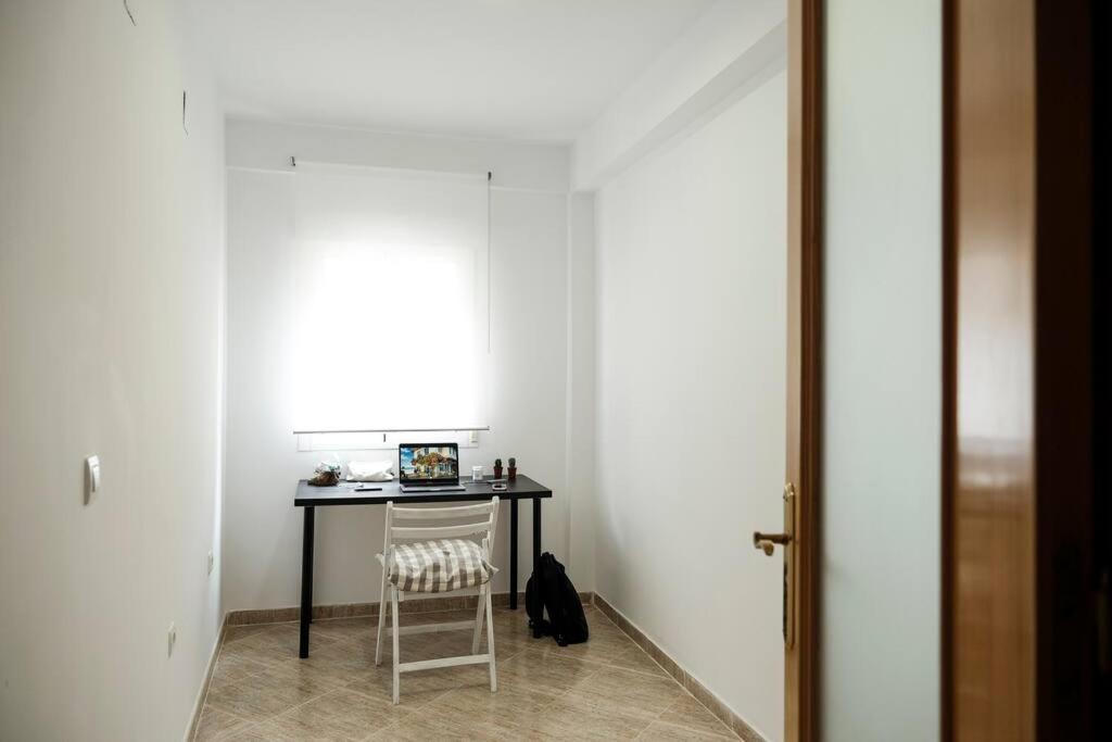 Apartamento A 100M Del Ayuntamiento Huelva Buitenkant foto